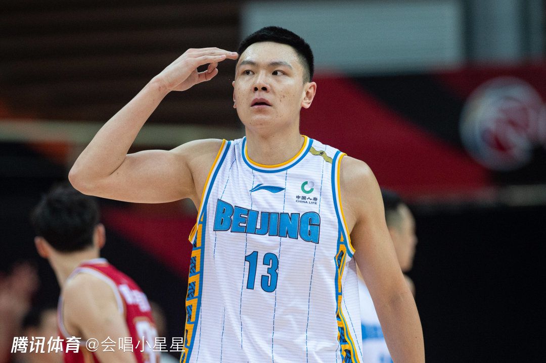 ESPN的消息，巴萨高层目前充分信任球队的主教练哈维。